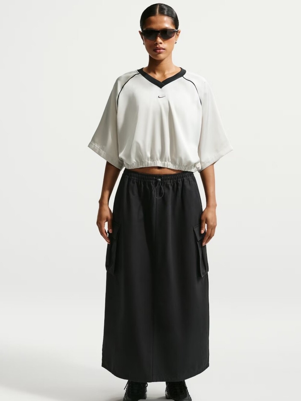 Nike Sportswear Navy Blue
Women's Loose Cargo Skirt Size XL